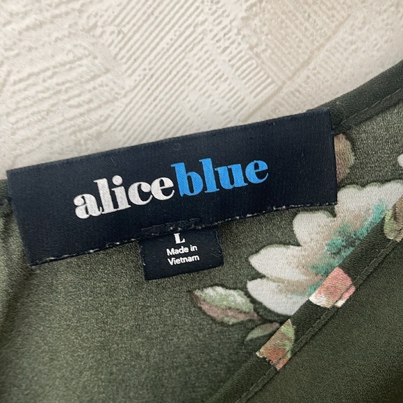 Alice Blue Floral Blouse - Green and Cream - Picture 4 of 4